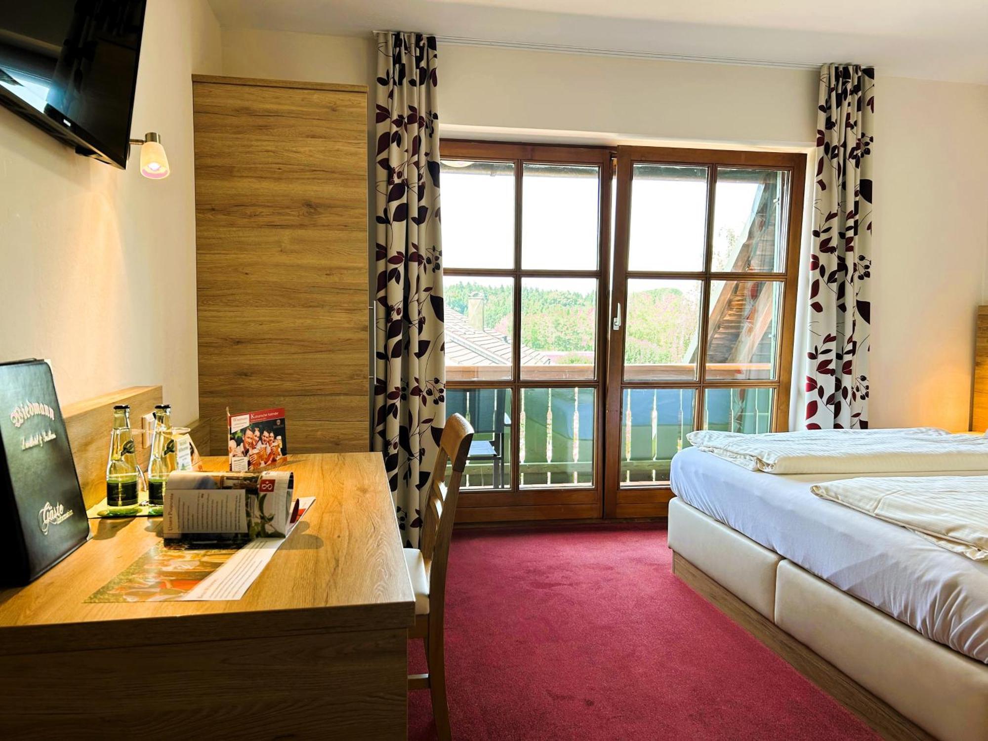 Gasthaus Und Landhotel Wiedmann Eresing Buitenkant foto