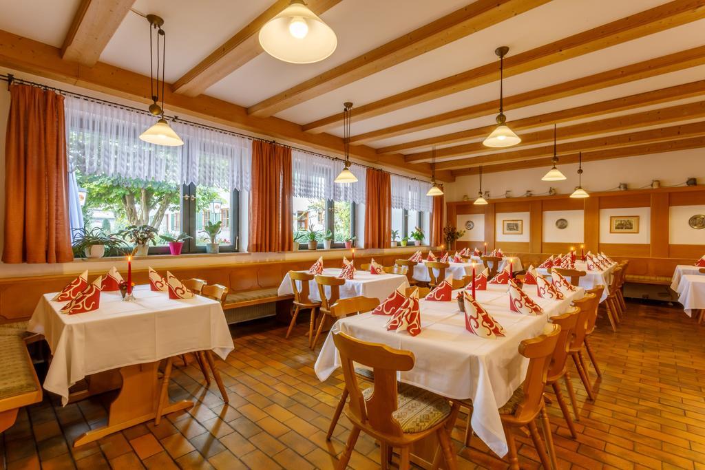 Gasthaus Und Landhotel Wiedmann Eresing Buitenkant foto