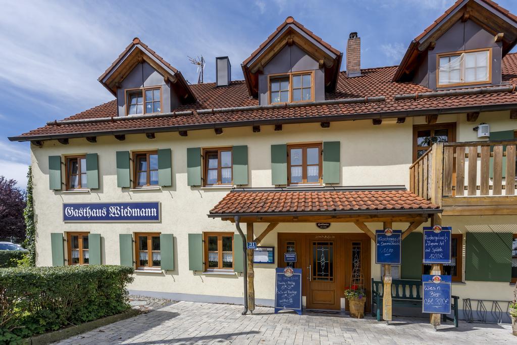 Gasthaus Und Landhotel Wiedmann Eresing Buitenkant foto