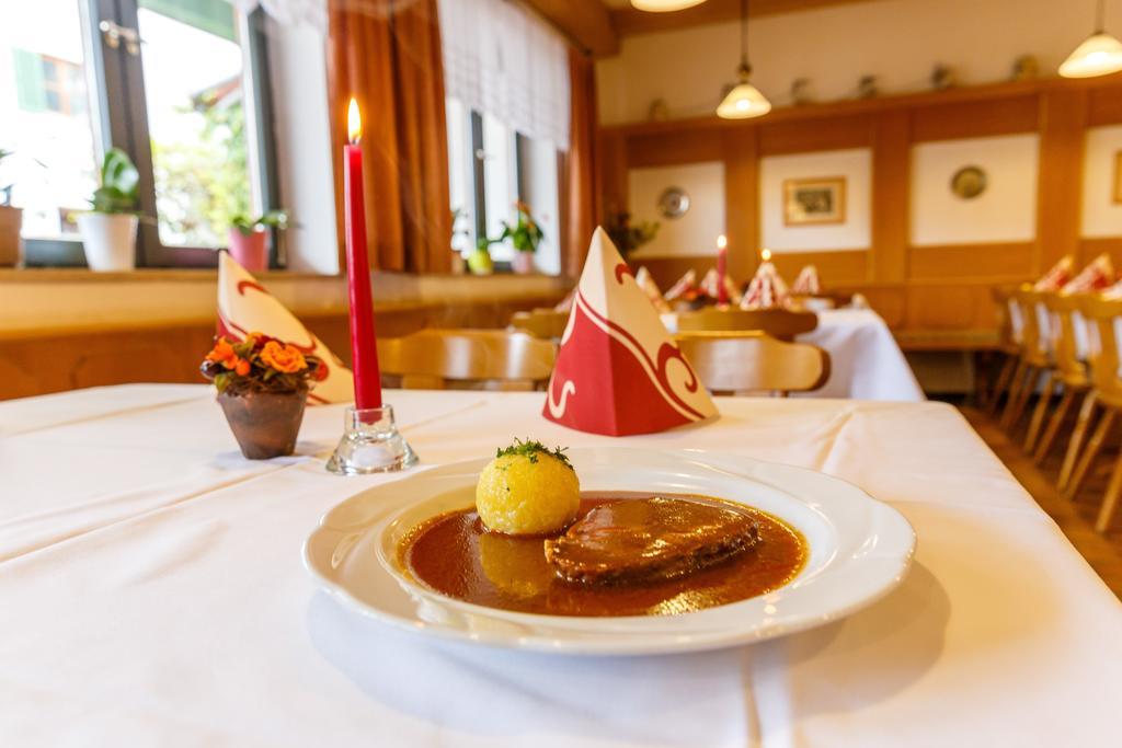 Gasthaus Und Landhotel Wiedmann Eresing Buitenkant foto